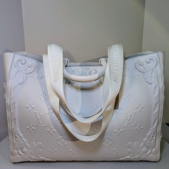 Louis Vuitton White Spring-Summer 2023 Men's Collection Neo Tote - Picture 3 of 16